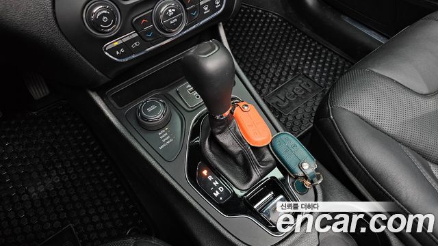 Jeep Cherokee (KL) 2.4 Limited AWD 2021 — фото 9