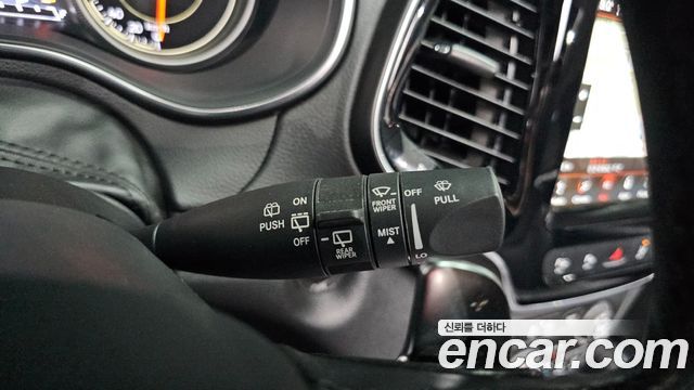 Jeep Cherokee (KL) 2.4 Limited AWD 2021 — фото 38