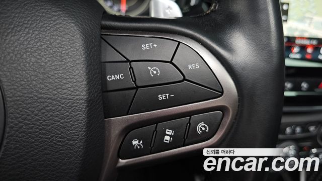 Jeep Cherokee (KL) 2.4 Limited AWD 2021 — фото 40