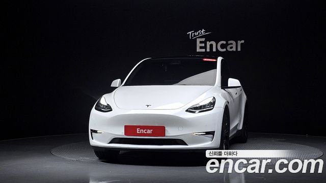 Tesla Model Y Long Range AWD 2022 — фото 3