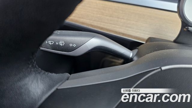 Tesla Model Y Long Range AWD 2022 — фото 41
