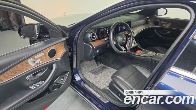 Mercedes-Benz E-Class (W213) E220d 4MATIC Exclusive 2021 — фото 10