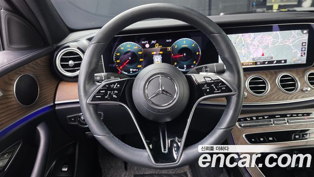 Mercedes-Benz E-Class (W213) E220d 4MATIC Exclusive 2021 — фото 13
