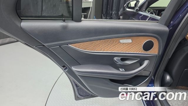 Mercedes-Benz E-Class (W213) E220d 4MATIC Exclusive 2021 — фото 25