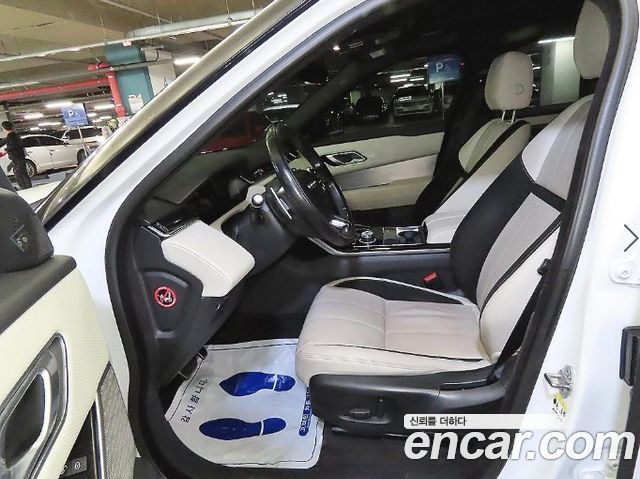 Land Rover Range Rover Velar 3.0 D300 R-Dynamic SE 2018 — фото 6