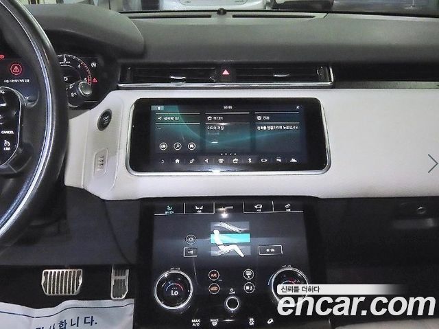 Land Rover Range Rover Velar 3.0 D300 R-Dynamic SE 2018 — фото 15