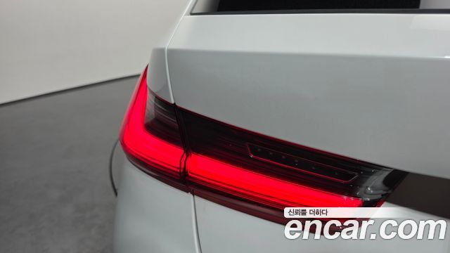 BMW 3 Series (G20) 320i Touring Luxury 2021 — фото 23