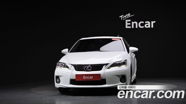Lexus CT200h 1.8 Compact Trendy ZWA10 2013 — фото 3