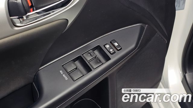 Lexus CT200h 1.8 Compact Trendy ZWA10 2013 — фото 28