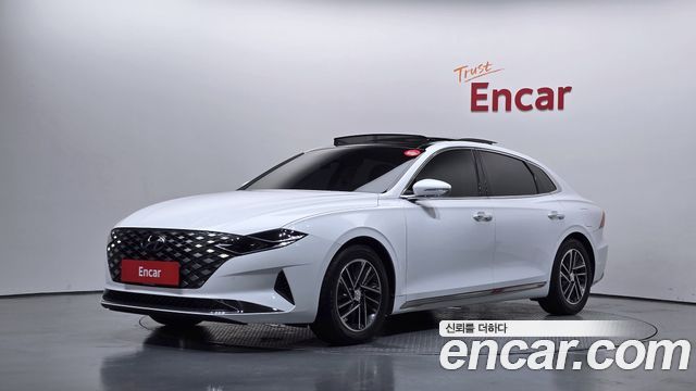 Hyundai Grandeur (IG) 3.0 LPi Rent Car Modern