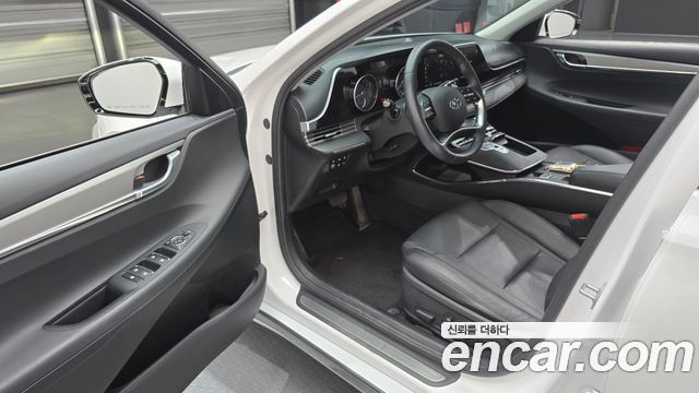 Hyundai Grandeur (IG) 3.0 LPi Rent Car Modern 2023 — фото 10