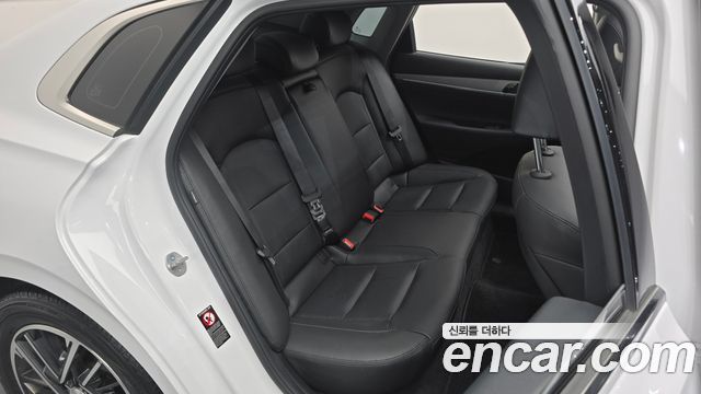 Hyundai Grandeur (IG) 3.0 LPi Rent Car Modern 2023 — фото 15