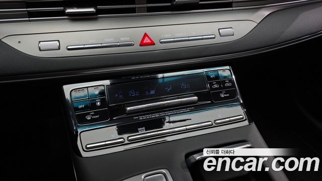 Hyundai Grandeur (IG) 3.0 LPi Rent Car Modern 2023 — фото 20