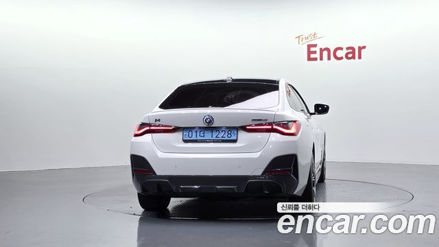 BMW i4 eDrive40 M Sports Pro 2024 — фото 4