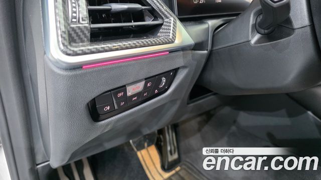 BMW i4 eDrive40 M Sports Pro 2024 — фото 18