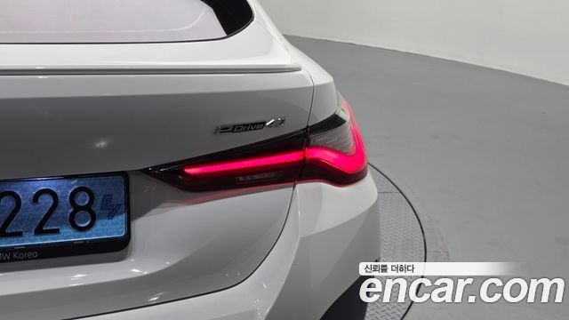 BMW i4 eDrive40 M Sports Pro 2024 — фото 23