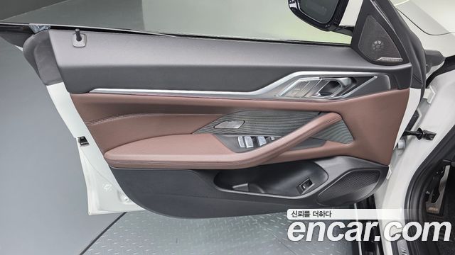 BMW i4 eDrive40 M Sports Pro 2024 — фото 24