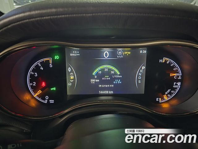 Jeep Grand Cherokee 3.0 Diesel Overland Summit WK2 2014 — фото 15