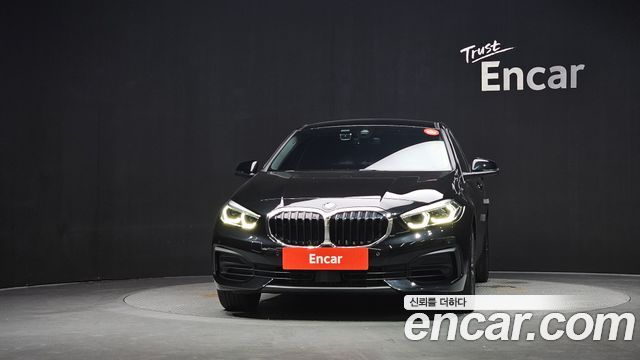 BMW 1 Series (F40) 120i Advantage 2022 — фото 3
