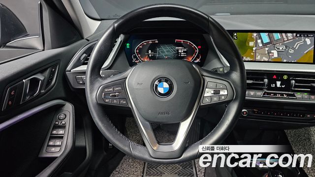 BMW 1 Series (F40) 120i Advantage 2022 — фото 13