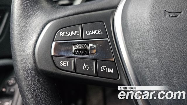 BMW 1 Series (F40) 120i Advantage 2022 — фото 17