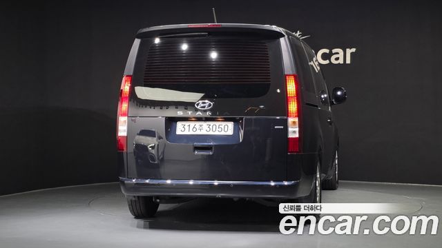 Hyundai Staria 4WD Tourer 9-Seater Modern 2022 — фото 4