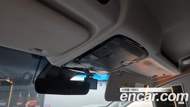 Hyundai Staria 4WD Tourer 9-Seater Modern 2022 — фото 18
