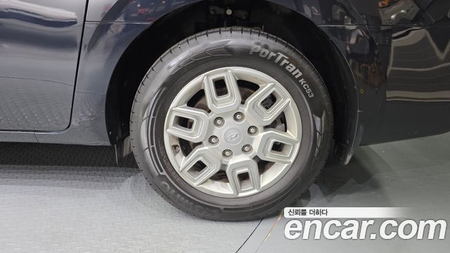 Hyundai Staria 4WD Tourer 9-Seater Modern 2022 — фото 21