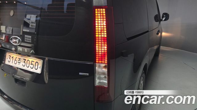Hyundai Staria 4WD Tourer 9-Seater Modern 2022 — фото 23