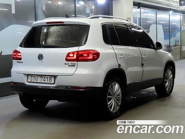 Volkswagen Tiguan 2.0 TDI  Premium 5N 2016 — фото 12