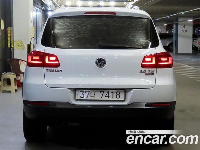 Volkswagen Tiguan 2.0 TDI  Premium 5N 2016 — фото 13