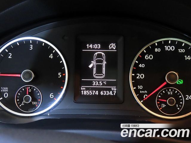 Volkswagen Tiguan 2.0 TDI  Premium 5N 2016 — фото 17