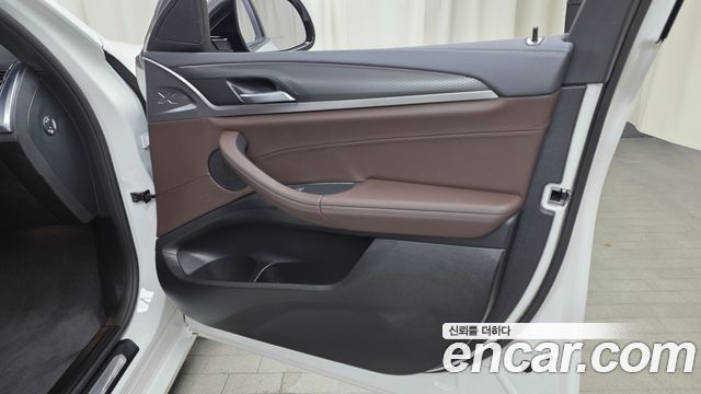BMW X4 (G02) xDrive20i M Sport 2025 — фото 24