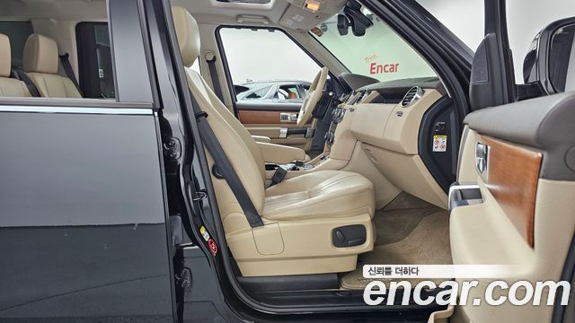 Land Rover Discovery 4 3.0 SDV6 HSE 2016 — фото 11