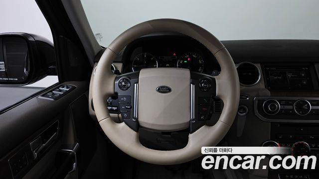 Land Rover Discovery 4 3.0 SDV6 HSE 2016 — фото 13