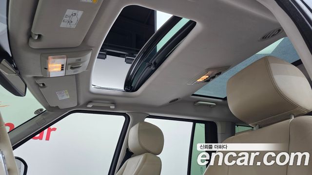 Land Rover Discovery 4 3.0 SDV6 HSE 2016 — фото 19