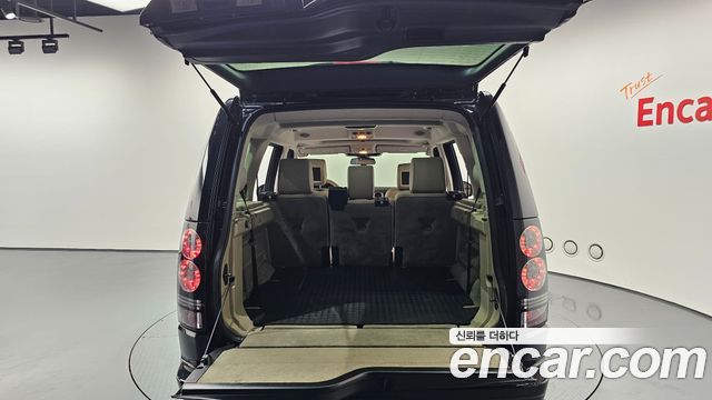 Land Rover Discovery 4 3.0 SDV6 HSE 2016 — фото 20