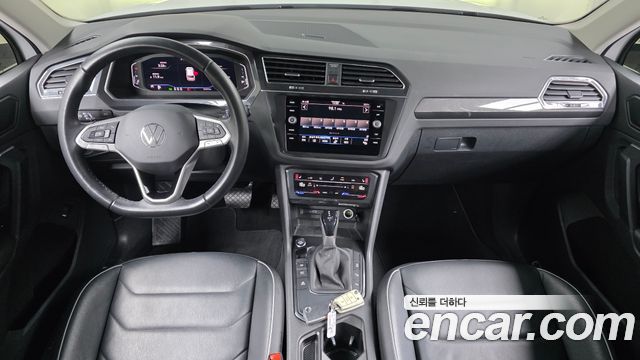 Volkswagen Tiguan (II) 2.0 TDI Premium 2022 — фото 7