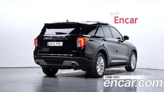 Ford Explorer (VI) 3.3 Hybrid 2022 — фото 2