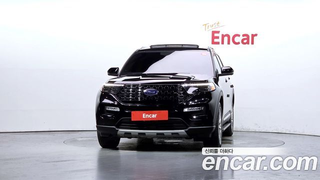Ford Explorer (VI) 3.3 Hybrid 2022 — фото 3