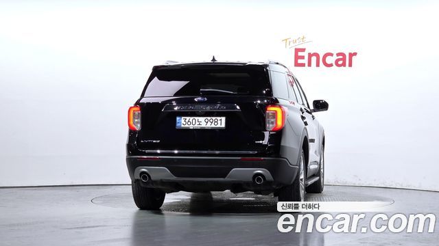 Ford Explorer (VI) 3.3 Hybrid 2022 — фото 4