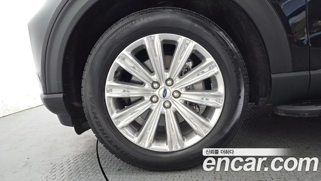 Ford Explorer (VI) 3.3 Hybrid 2022 — фото 5