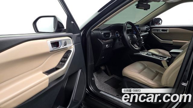 Ford Explorer (VI) 3.3 Hybrid 2022 — фото 15