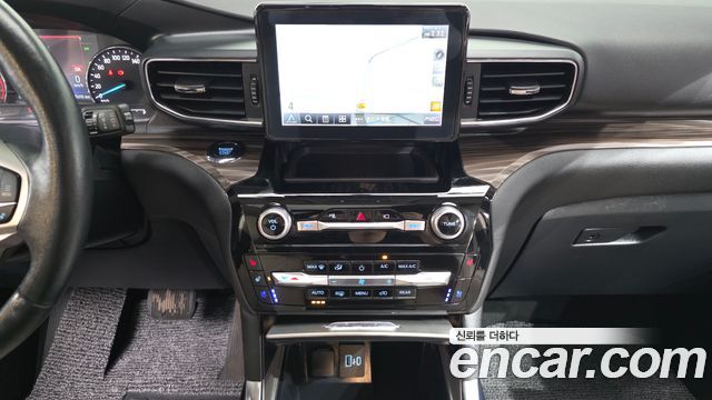 Ford Explorer (VI) 3.3 Hybrid 2022 — фото 18
