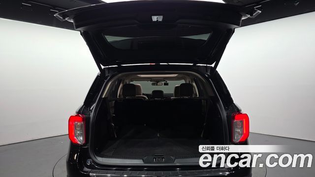 Ford Explorer (VI) 3.3 Hybrid 2022 — фото 24