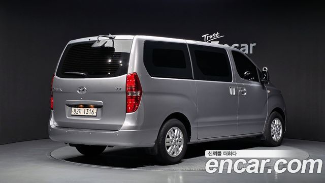 Hyundai Grand Starex Van 3-Seater Smart 2021 — фото 2