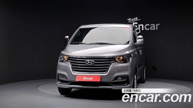 Hyundai Grand Starex Van 3-Seater Smart 2021 — фото 3