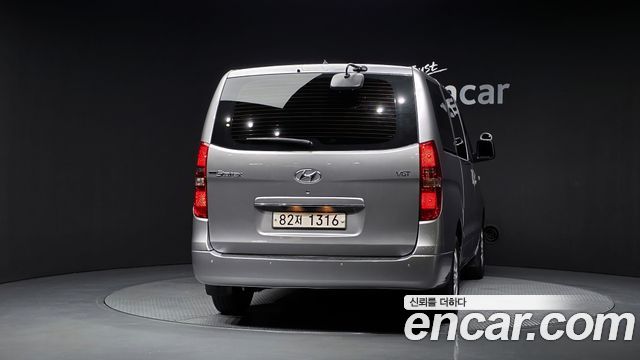 Hyundai Grand Starex Van 3-Seater Smart 2021 — фото 4