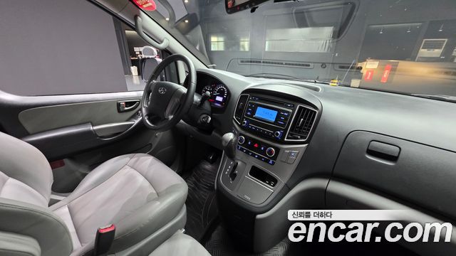 Hyundai Grand Starex Van 3-Seater Smart 2021 — фото 7