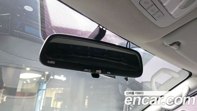 Hyundai Grand Starex Van 3-Seater Smart 2021 — фото 15